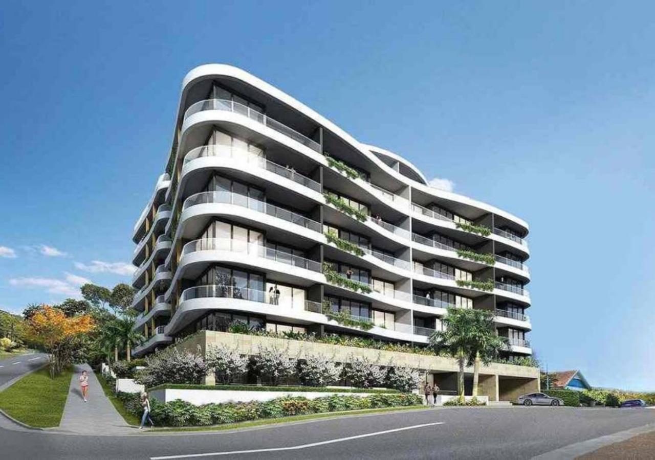 Stylish Penthouse With Views & Jacuzzi Appartement Gosford Buitenkant foto